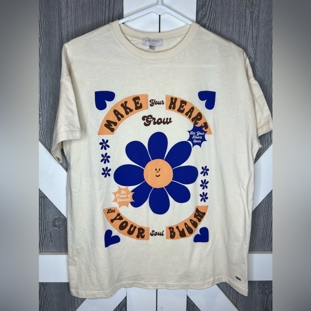 BAG032. Pacific Republic Pull&Bear Tee Small